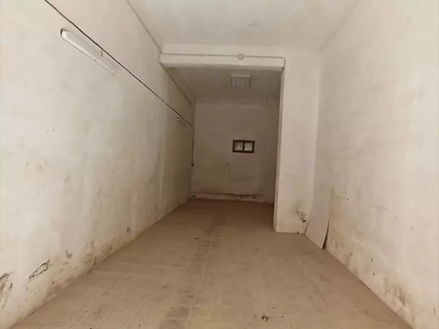 Immagine 2 di Magazzino in affitto  in via marinella a Trapani