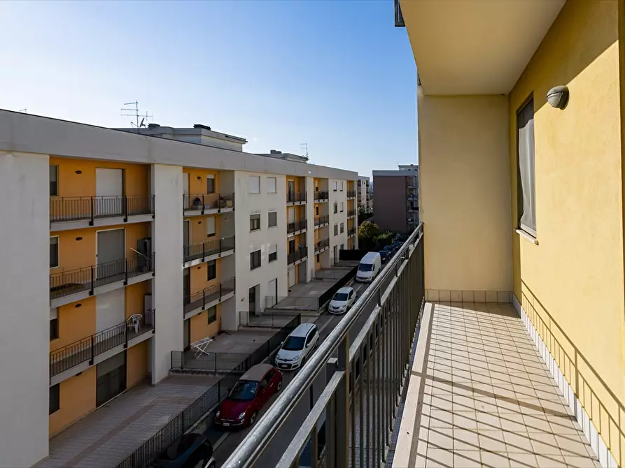 Immagine 28 di Appartamento in vendita  in Via Beirut  a Chieti