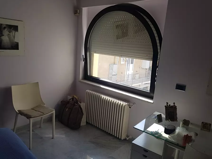 Immagine 19 di Palazzo in vendita  in Largo Fra Pantaleo a Palagiano