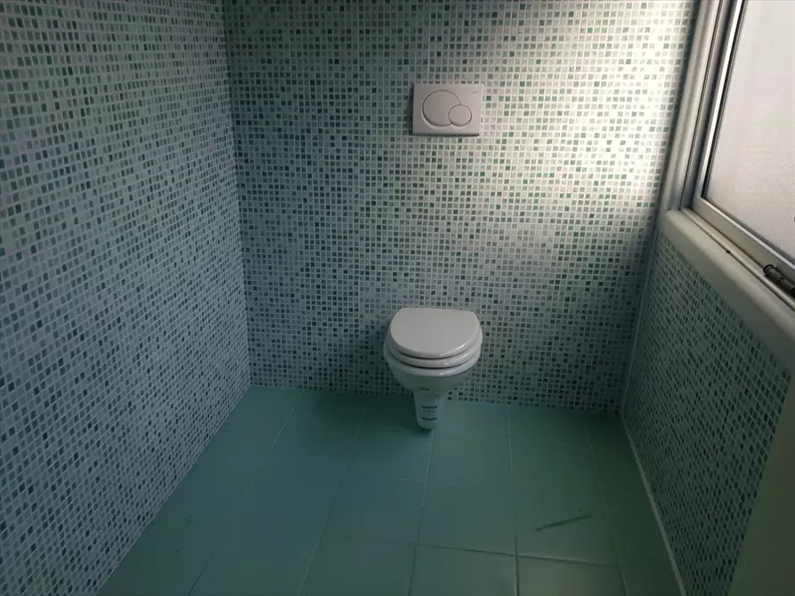 Immagine 14 di Ufficio in affitto  in Via Agrigento, 49 a Modugno