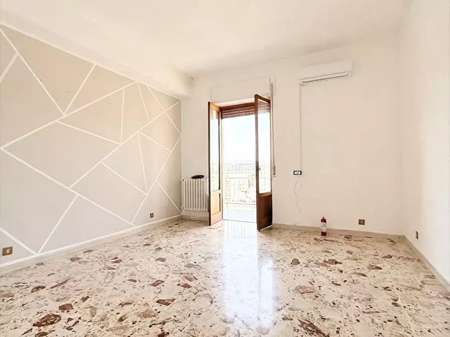 Immagine 12 di Appartamento in vendita  in via sibari 4 a Taranto