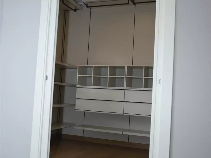 Immagine 23 di Villa in vendita  in Via primiero 150 a Anzio