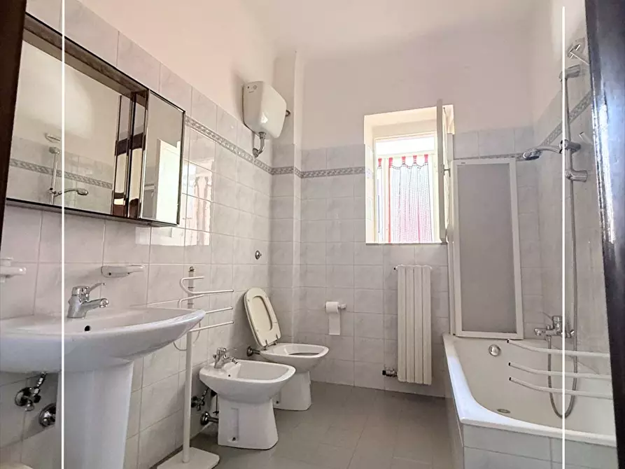 Immagine 18 di Appartamento in vendita  in VIA CAGLIARI 15 a Taranto