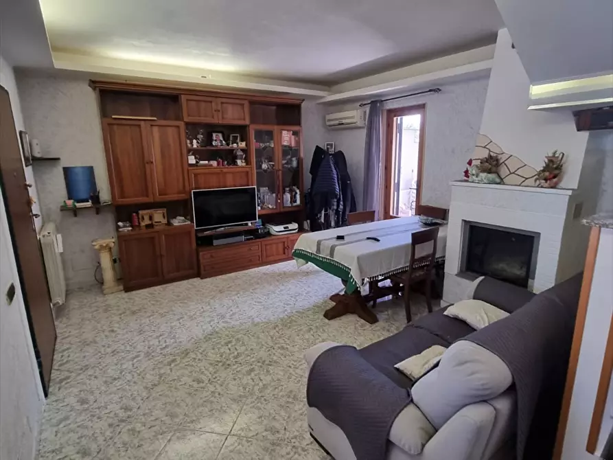 Immagine 9 di Villa in vendita  in Via degli olmi a Anzio