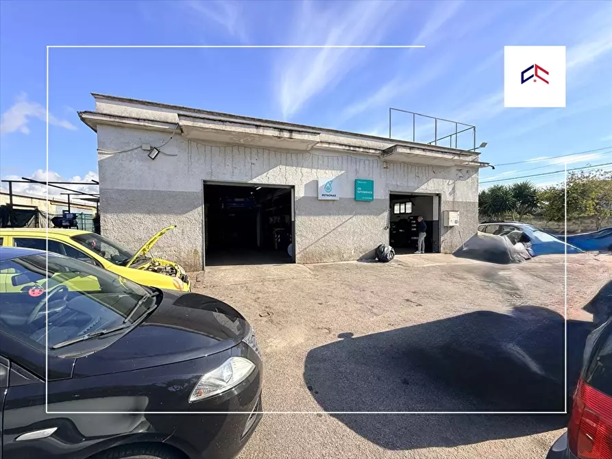 Immagine 2 di Laboratorio in affitto  in via bucaneve 20 a Taranto