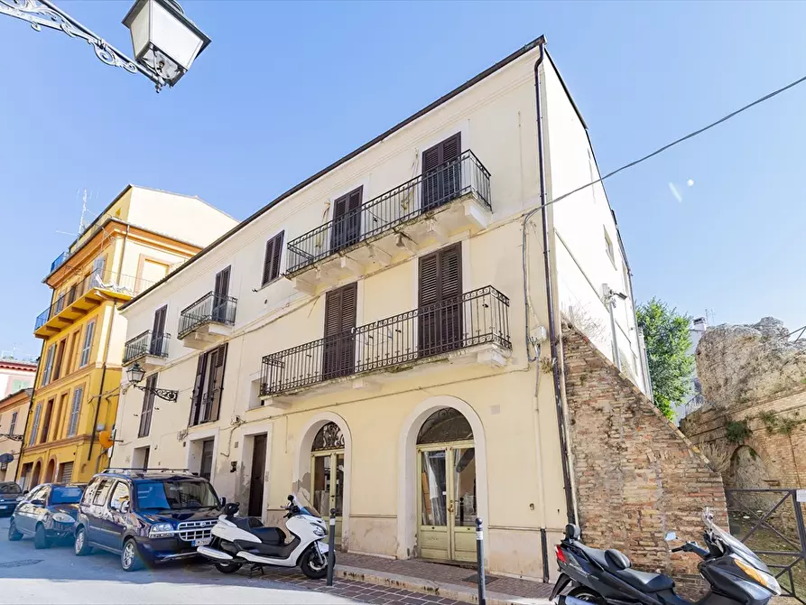 Immagine 30 di Appartamento in vendita  in VIA SELECCHY a Chieti