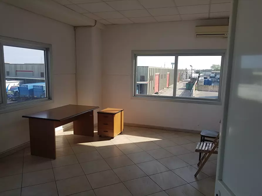 Immagine 5 di Ufficio in affitto  in Via Agrigento, 49 a Modugno