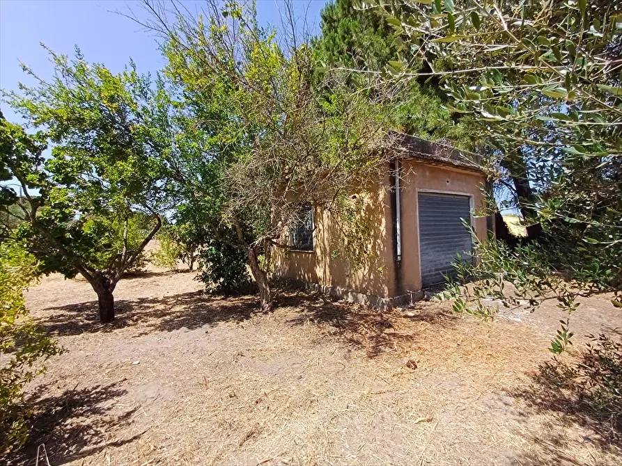 Immagine 7 di Garage in vendita  in  Sorso Badde Fustiggiu 