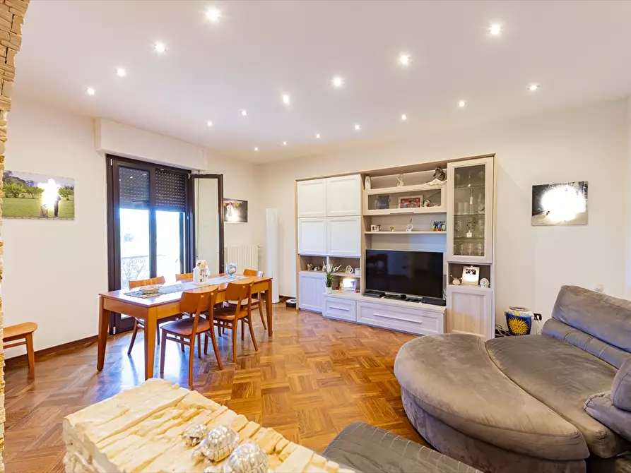 Immagine 27 di Villa in vendita  in Colle San Paolo a Chieti