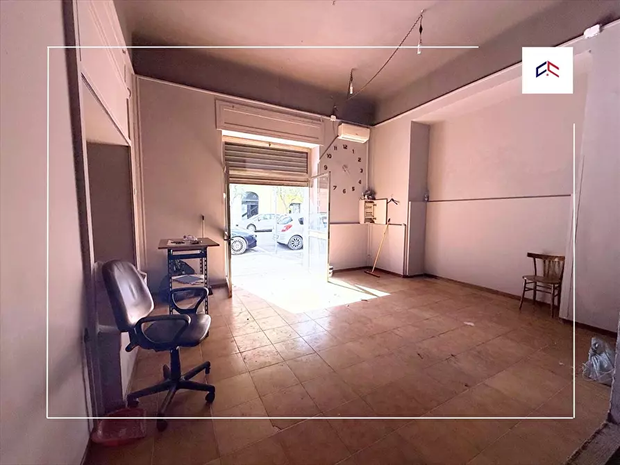 Immagine 4 di Locale commerciale in affitto  in via diego peluso 24 a Taranto