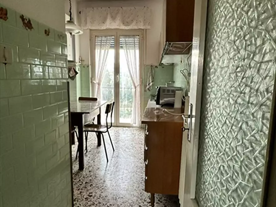 Immagine 11 di Appartamento in vendita  in Via Trieste Del Grosso n.84 a Chieti