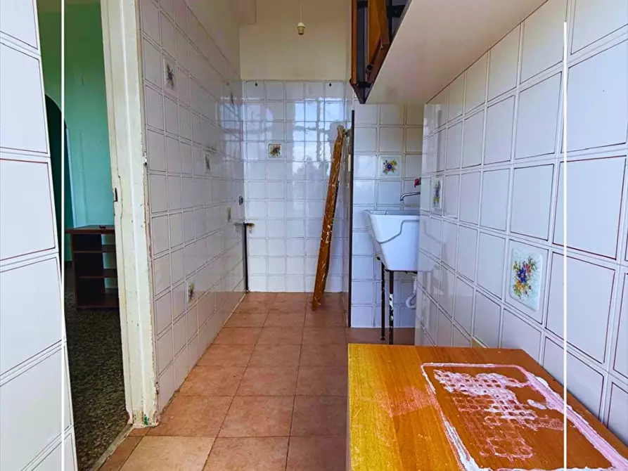 Immagine 14 di Appartamento in vendita  in via lago di garda 5 a Taranto