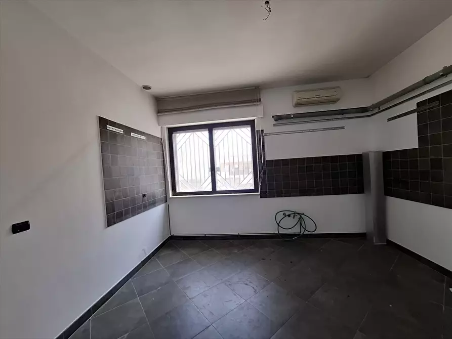 Immagine 13 di Ufficio in vendita  in Viale della Repubblica, 24/H a Modugno