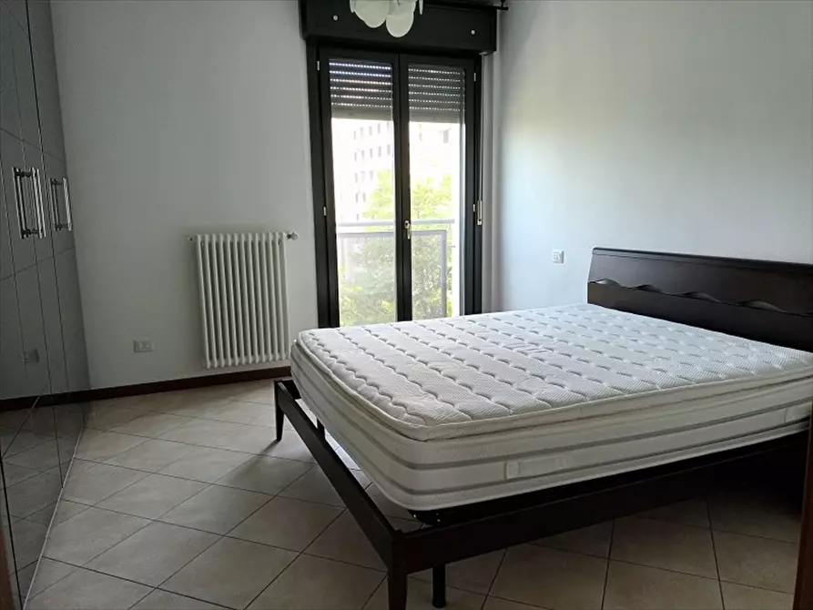 Immagine 9 di Appartamento in affitto  in via Senigallia 9 a Milano
