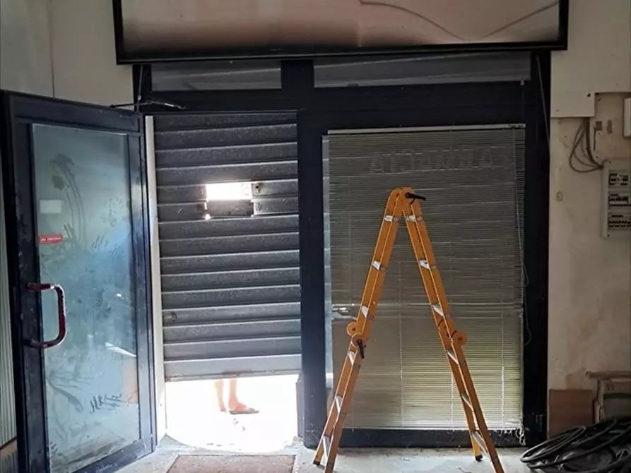 Immagine 1 di Locale commerciale in vendita  in Via orti a Trapani