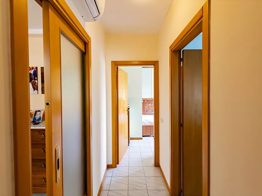 Immagine 16 di Appartamento in vendita  in VIA DEI FRENTANI 117 a Chieti