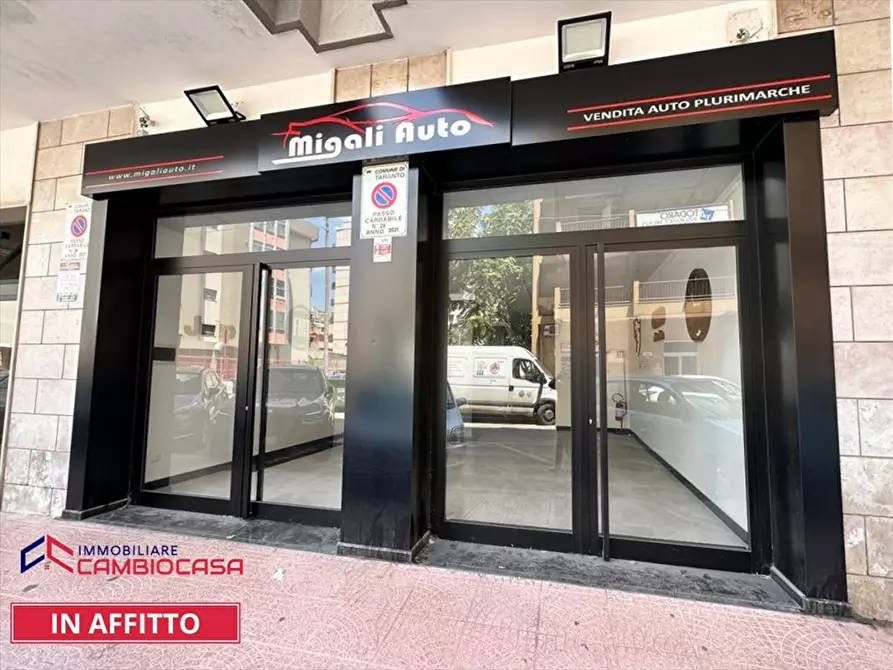 Immagine 1 di Locale commerciale in affitto  in VIA PUGLIE 5 a Taranto