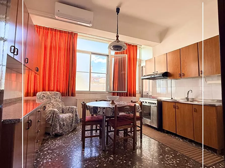 Immagine 12 di Appartamento in vendita  in VIA CAGLIARI 15 a Taranto