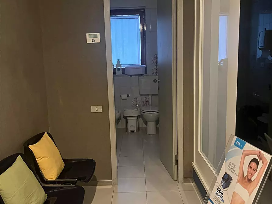 Immagine 3 di Ufficio in affitto  in Via della Sapienza a Ortona