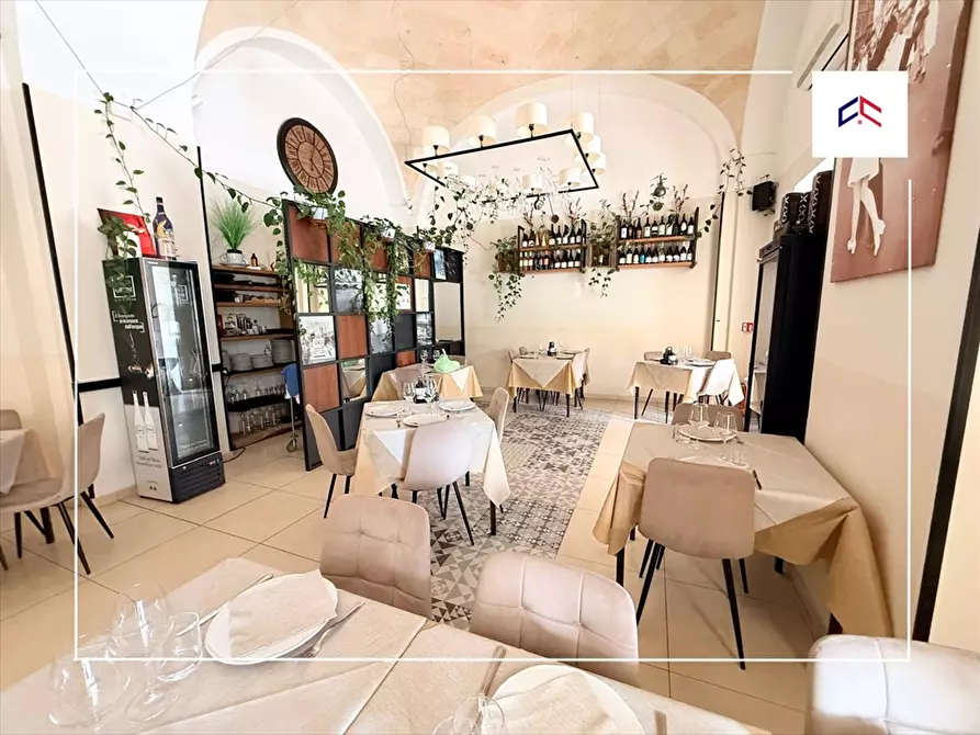 Immagine 6 di Locale commerciale in vendita  in CORSO UMBERTO 51 a Taranto