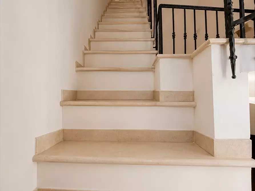 Immagine 11 di Appartamento in vendita  in via dei saraceni 2 a Martina Franca