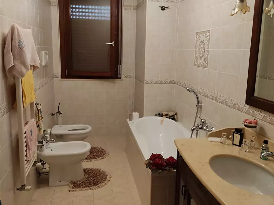 Immagine 10 di Appartamento in vendita  a Cerignola