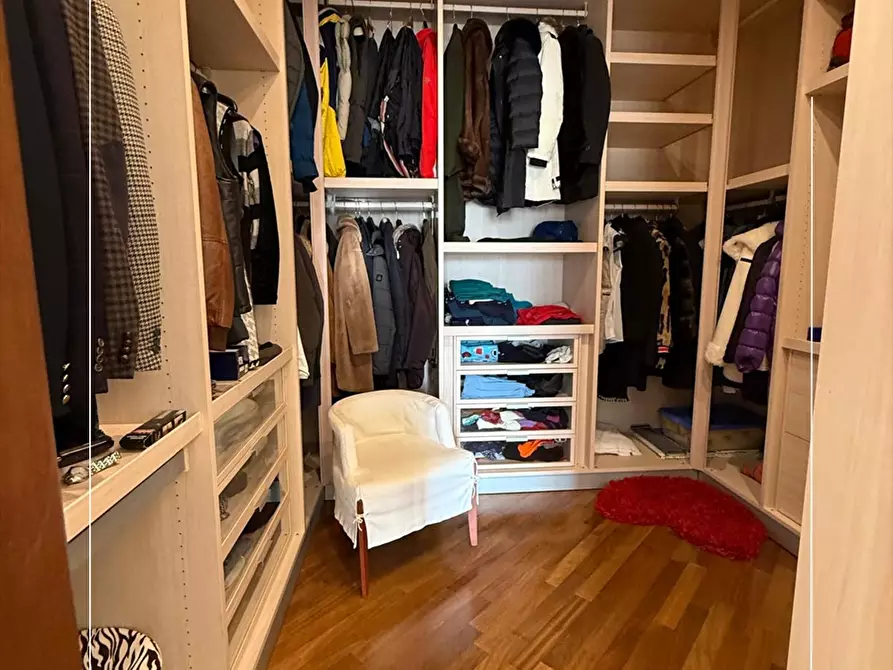 Immagine 29 di Appartamento in vendita  in VIA ETTORE D'AMORE 47 a Taranto