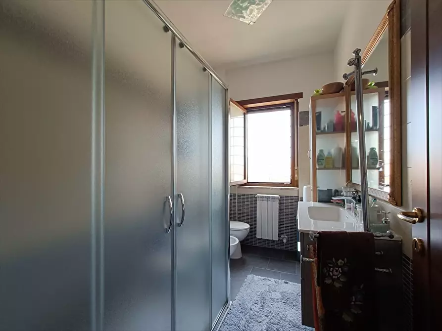 Immagine 22 di Villa in vendita  in via primiero a Anzio