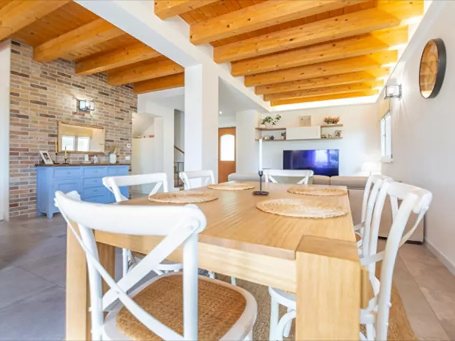 Immagine 6 di Casa indipendente in vendita  in Contrada Sterpari del Garda - Nr. 22 a Rocca San Giovanni