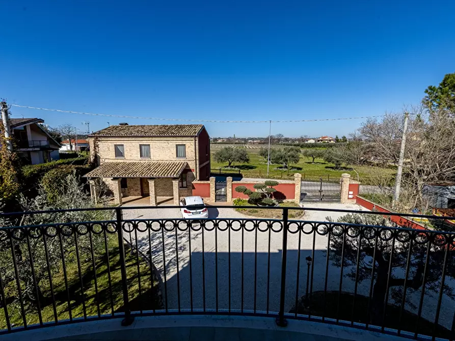 Immagine 21 di Villa in vendita  in Via Di Luzio a Cepagatti