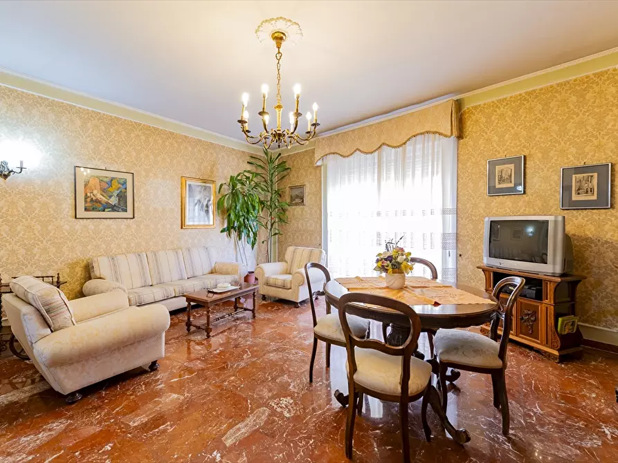 Immagine 1 di Appartamento in vendita  in Via Baroncini a Chieti