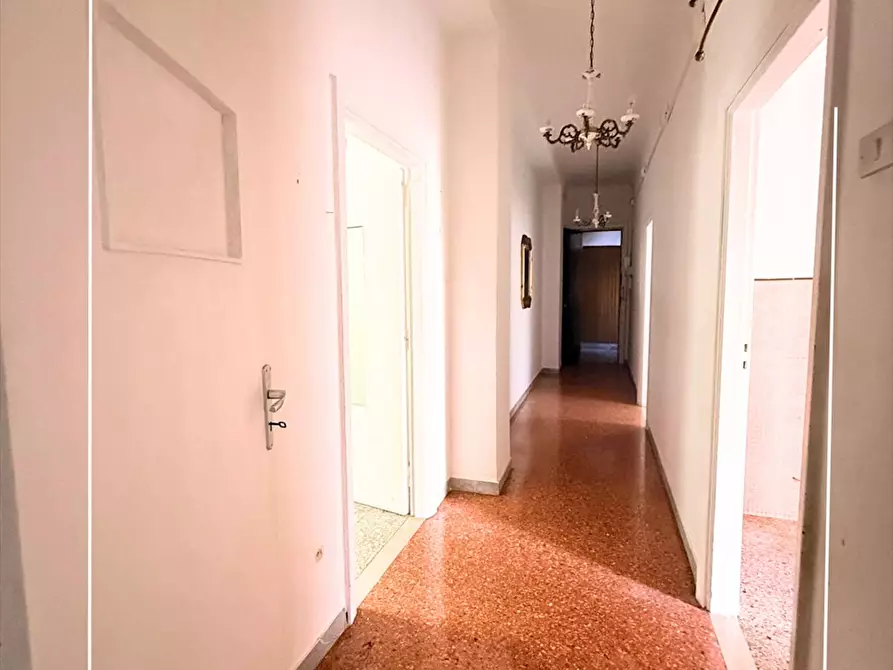 Immagine 3 di Appartamento in affitto  in via la spezia  6 a Taranto