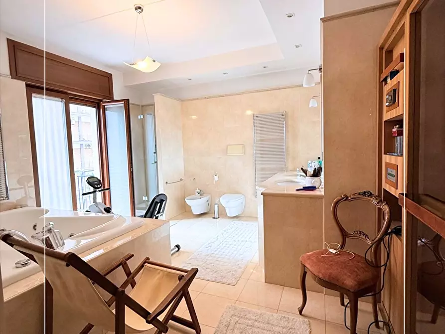 Immagine 26 di Appartamento in vendita  in VIA ETTORE D'AMORE 47 a Taranto