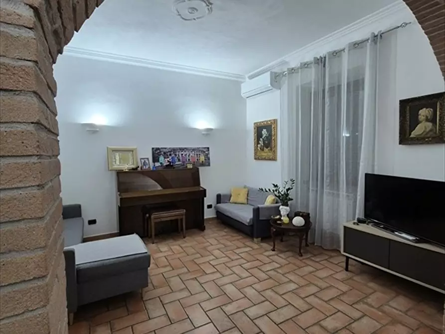 Immagine 5 di Casa indipendente in vendita  in Via del mare  a Anzio