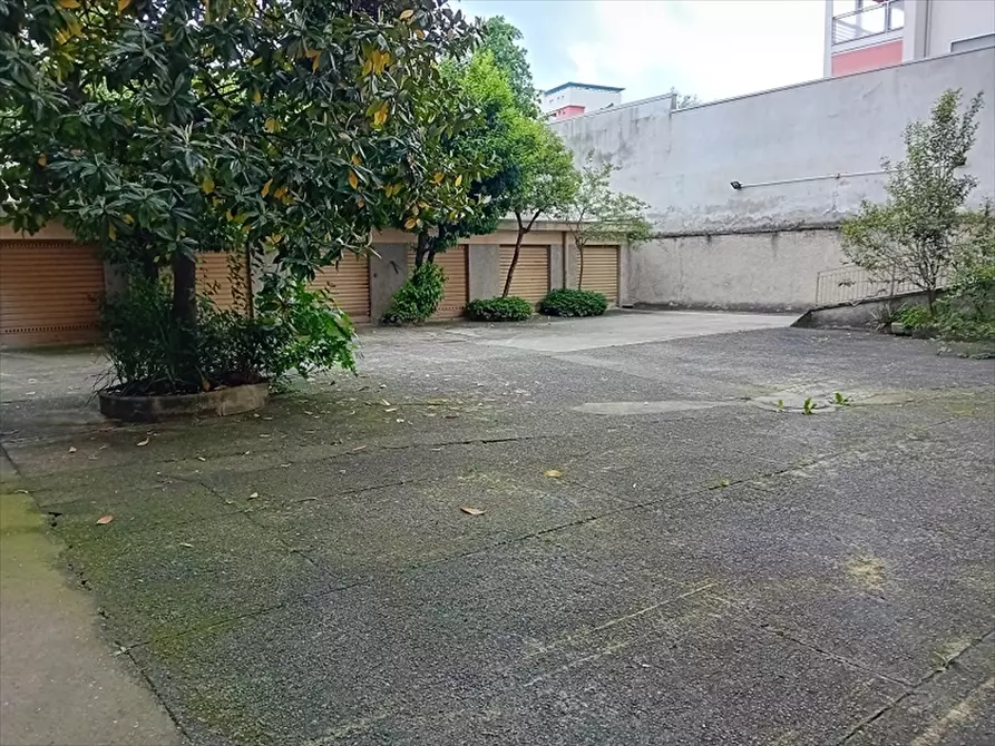 Immagine 5 di Box auto in vendita  a Milano