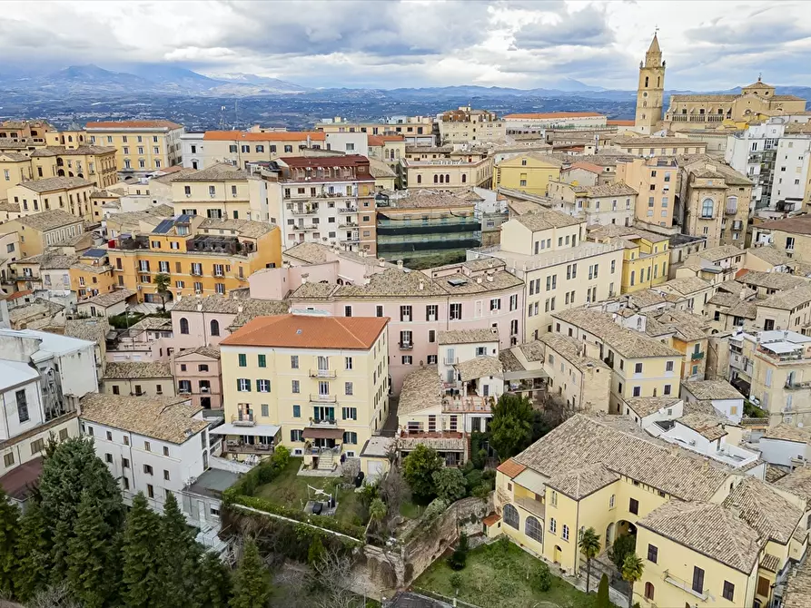 Immagine 5 di Appartamento in vendita  in VIA MATER DOMINI a Chieti