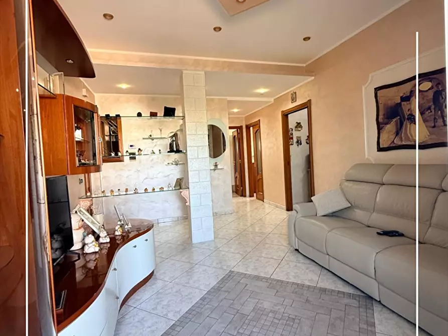 Immagine 4 di Appartamento in vendita  in VIA PASCOLI  a Taranto