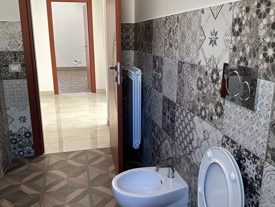 Immagine 11 di Villa in vendita  in via odino a Anzio