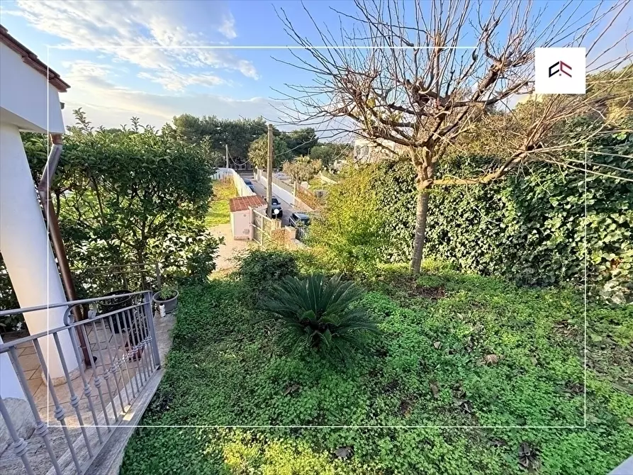 Immagine 21 di Villa in vendita  in VIA SATURO 407 a Leporano