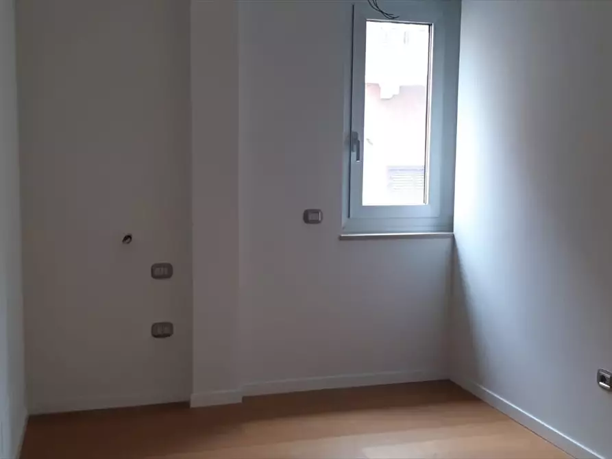 Immagine 12 di Appartamento in vendita  in Via Roberto da Bari 75 a Bari