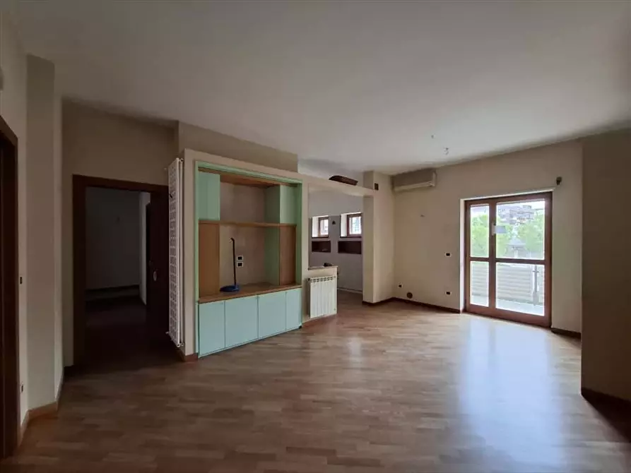Immagine 7 di Appartamento in vendita  in Via Robert Schuman, 15 a Bari