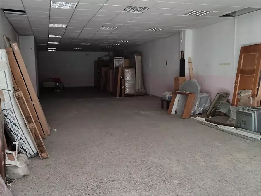 Immagine 2 di Locale commerciale in affitto  a Cerignola