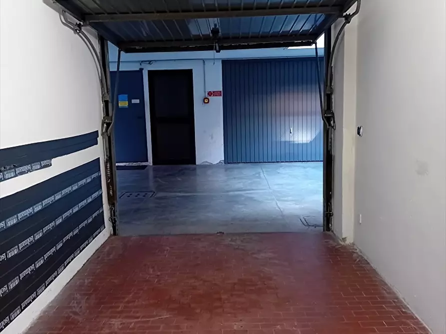 Immagine 7 di Box auto in affitto  a Milano