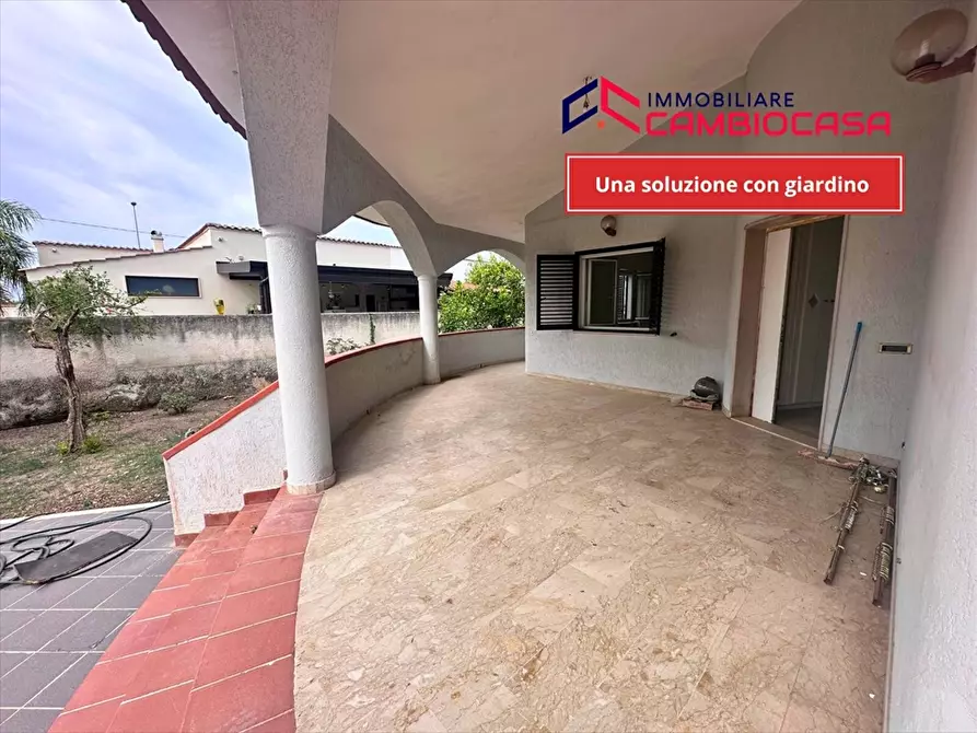 Immagine 5 di Villa in affitto  in via panfili 16 a Taranto