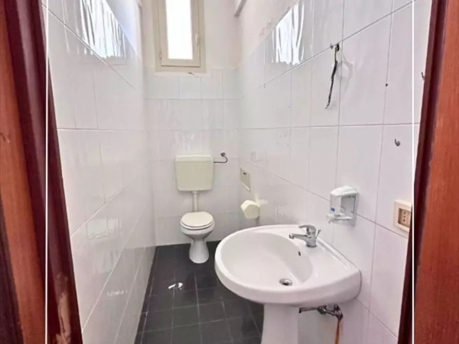 Immagine 24 di Villa in vendita  in VIA VITTORIO EMANUELE N. 144 a Statte