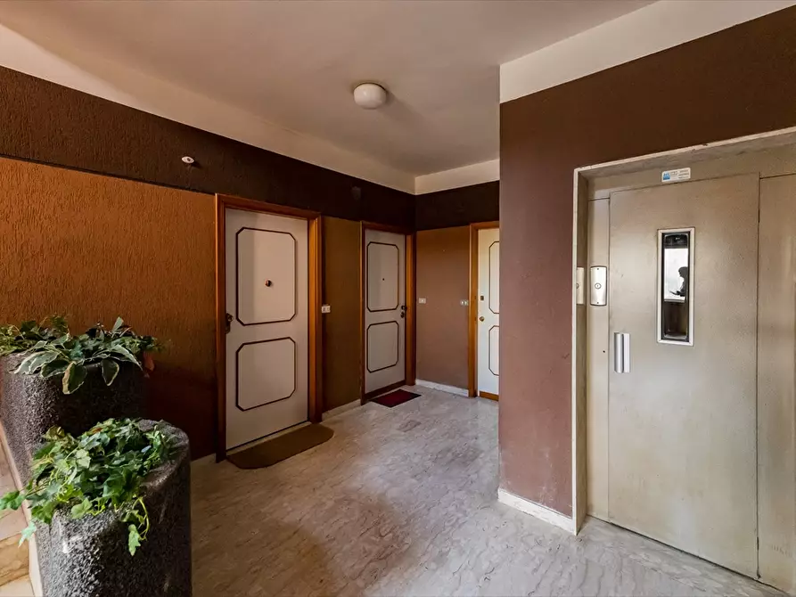 Immagine 10 di Appartamento in vendita  in Via Bellini a Chieti