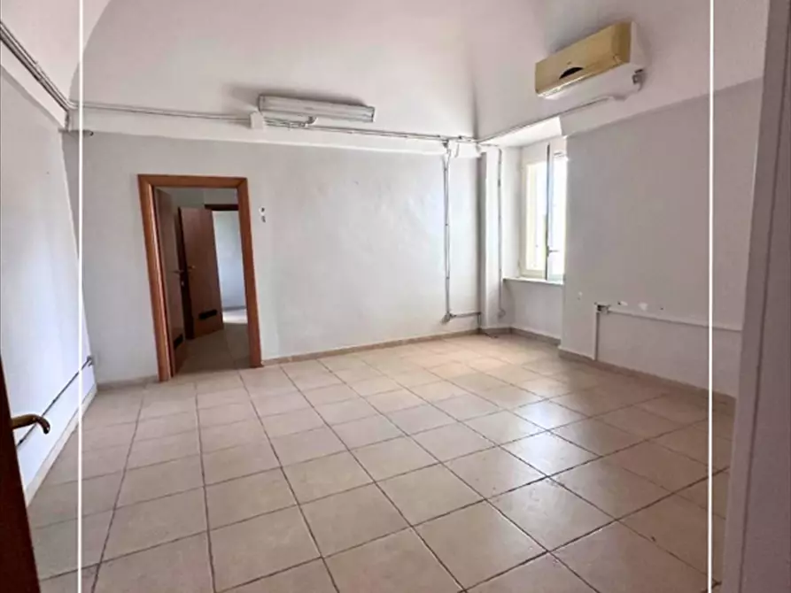 Immagine 9 di Villa in affitto  in corsi vittorio emanuele 144 a Statte