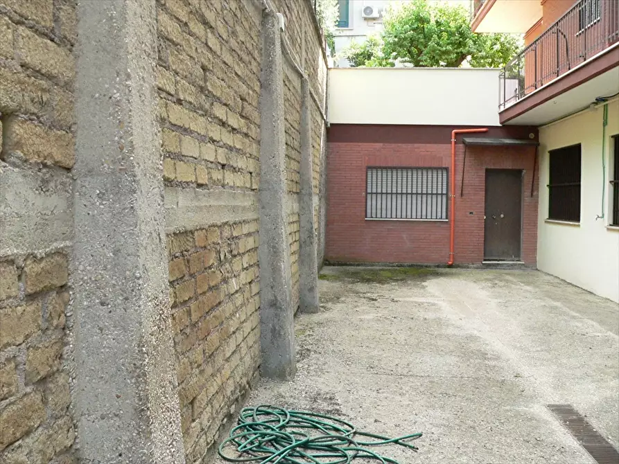 Immagine 17 di Deposito in vendita  in via alessandro guidoni a Ciampino