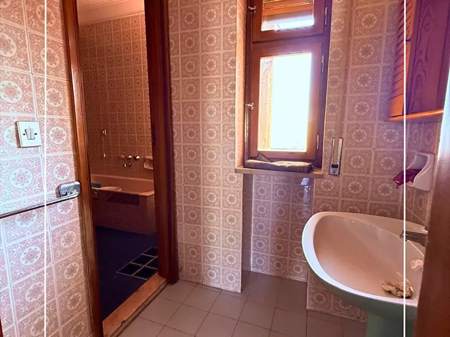 Immagine 19 di Appartamento in vendita  in via sabato 30 a Taranto