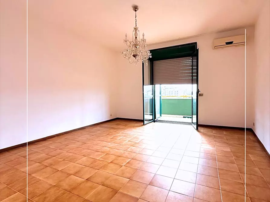 Immagine 13 di Appartamento in vendita  in via scoglio del tonno 40  a Taranto